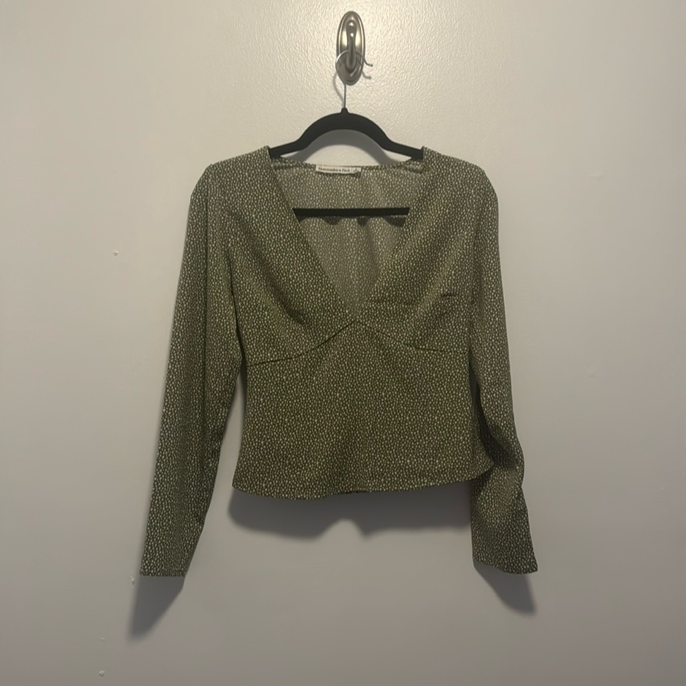 Abercrombie and Fitch Top
